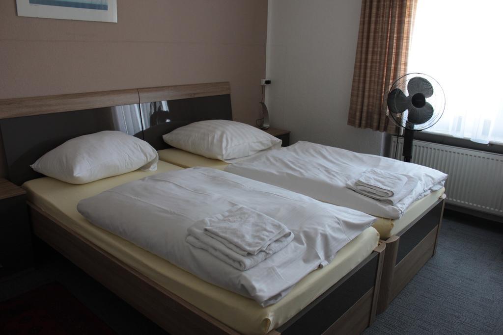 Airport-Hotel Zum Taubengrund Kelsterbach Rom bilde