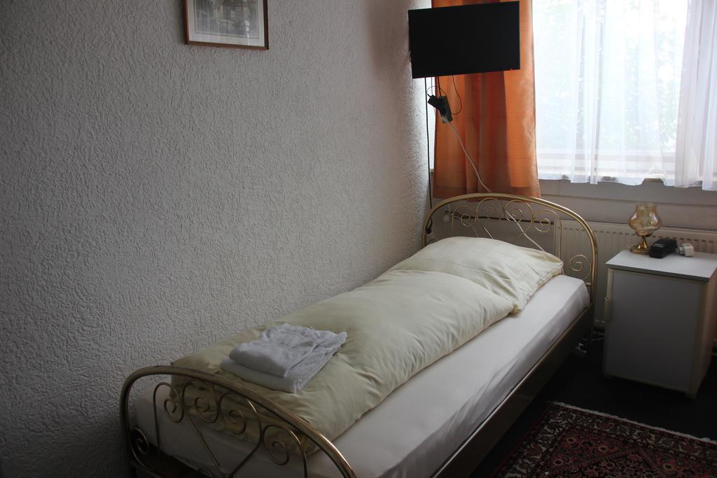 Airport-Hotel Zum Taubengrund Kelsterbach Eksteriør bilde