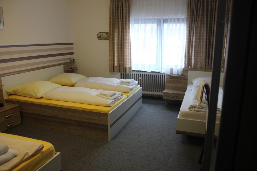 Airport-Hotel Zum Taubengrund Kelsterbach Eksteriør bilde